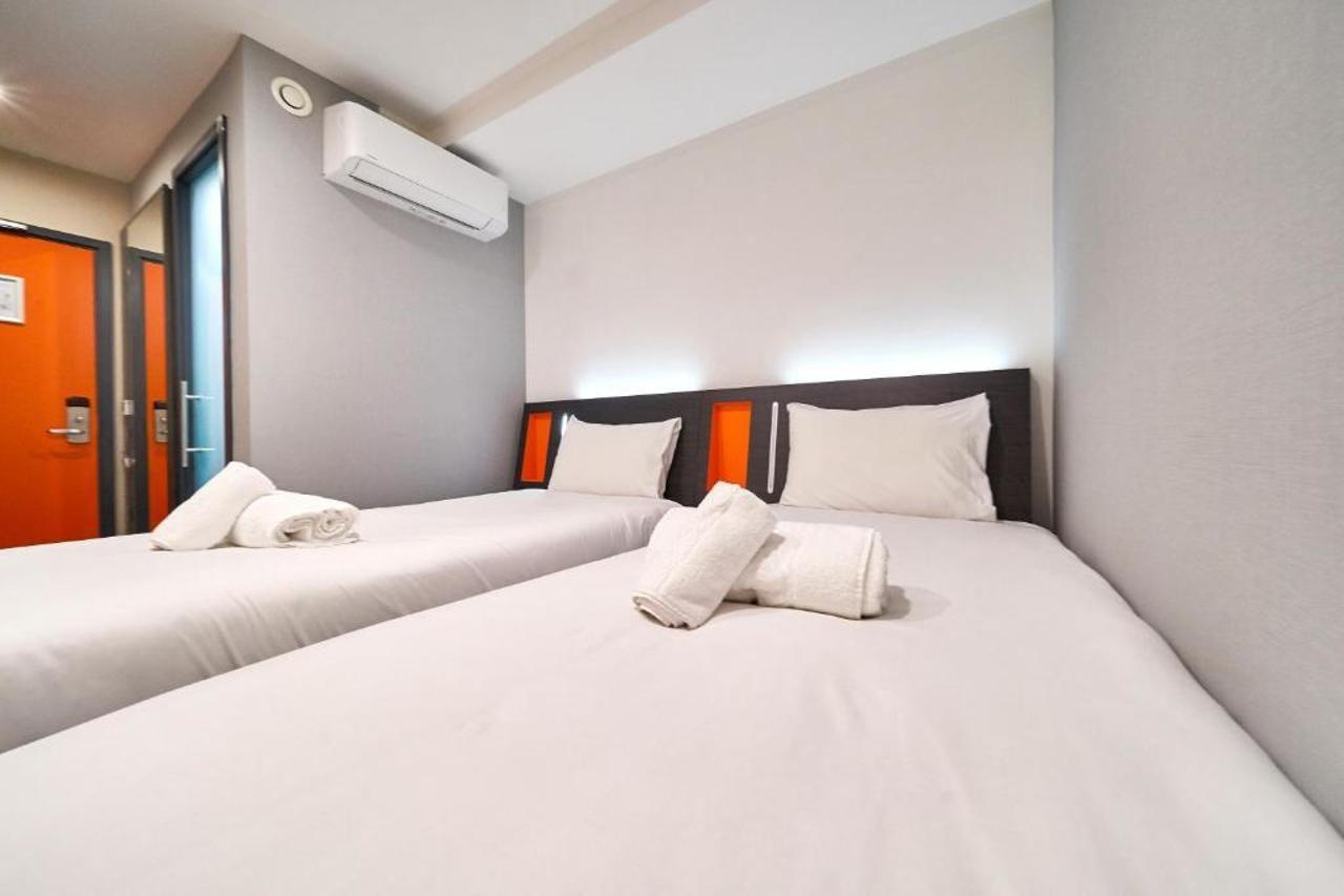 Easyhotel Milton Keynes Exterior foto
