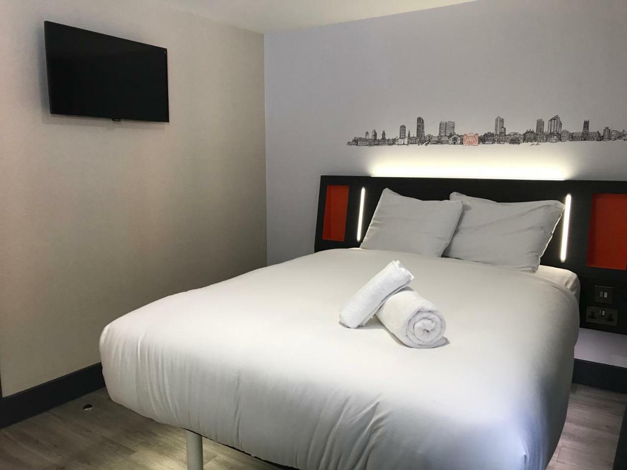 Easyhotel Milton Keynes Exterior foto